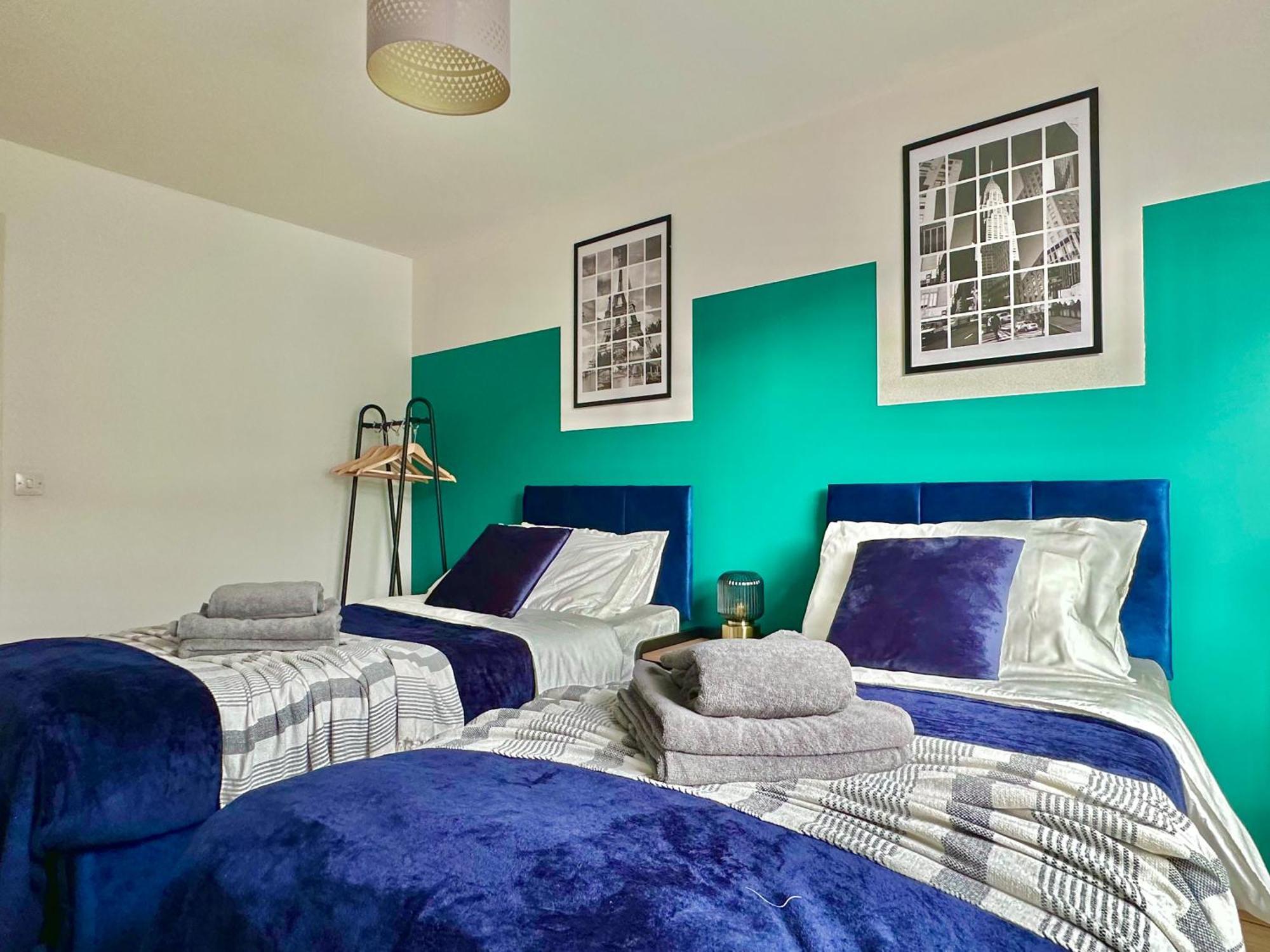 Watford Serviced Apartment, Free Parking, City Centre Exterior photo